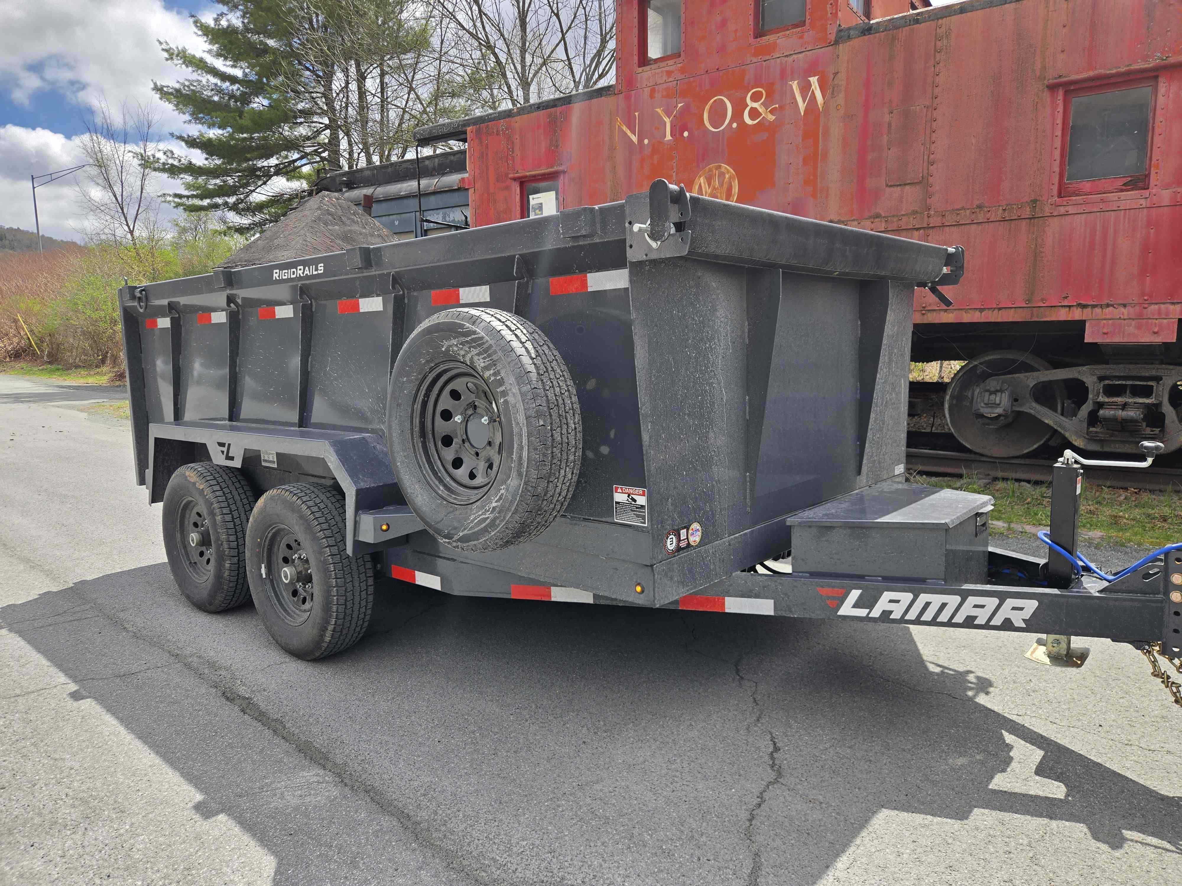 6.5x12 Lamar Dump Trailer - Thumbnail 2